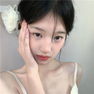 那年，我们爱得闪闪发亮
